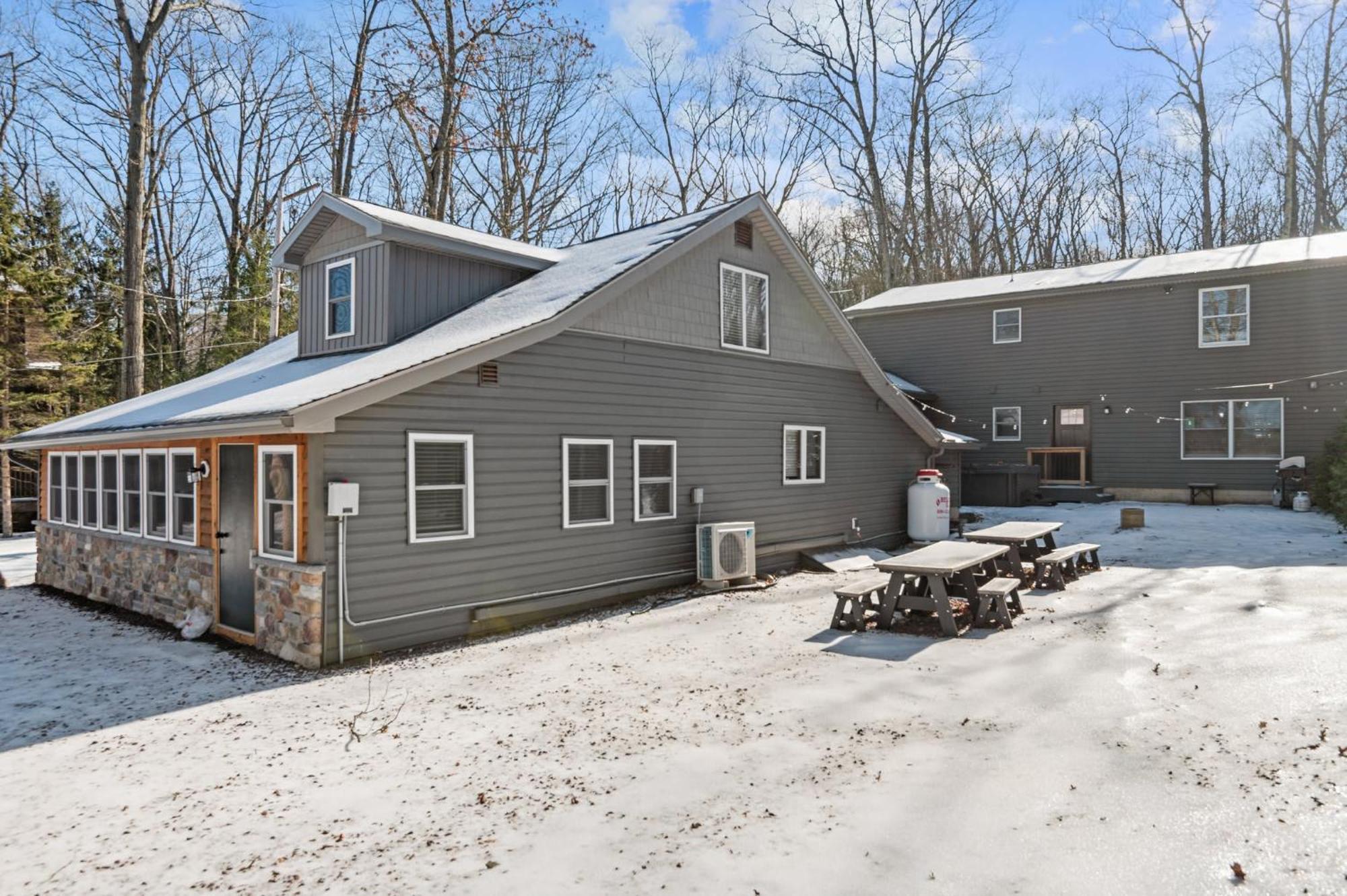 Luxury Sleeps 22 Game Loft Hot Tub Etc Lake Harmony