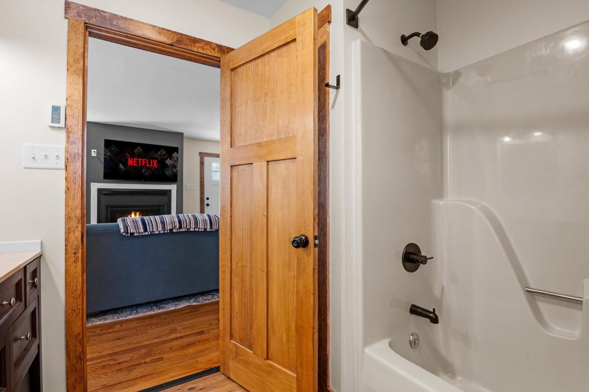 Luxury Sleeps 22 Game Loft Hot Tub Etc *